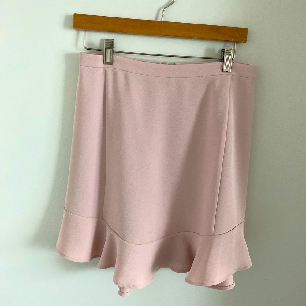 J.Crew Mini Skirt w/Ruffle Hem Back Zipper Fully Lined Excellent Condition Sz 4